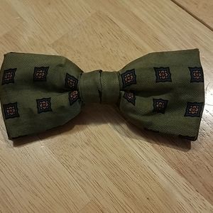 Vintage Ormond clip bow tie